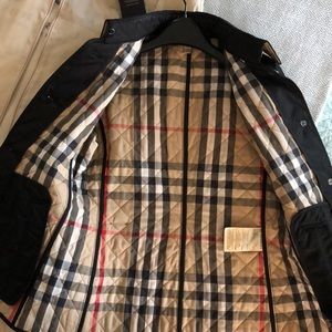 Burberry Classic Modern Quilted Jacket - BLACK